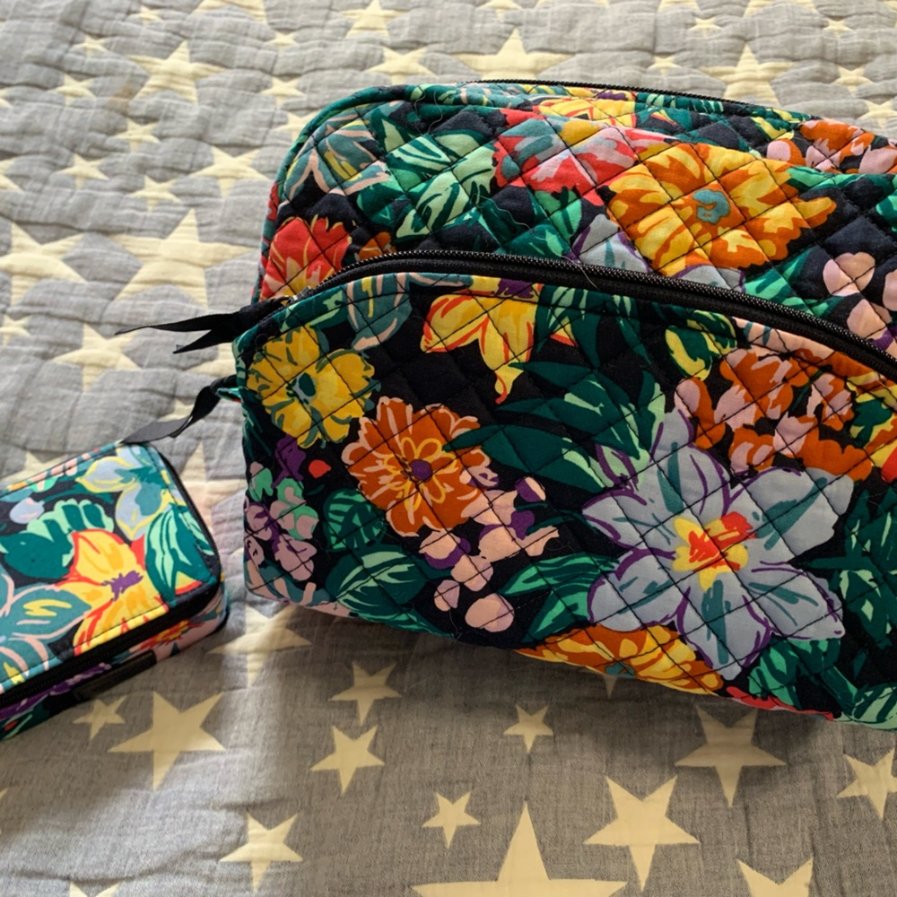 Vera Bradley large cosmetic bag and pill organizer retired print Happy Blooms